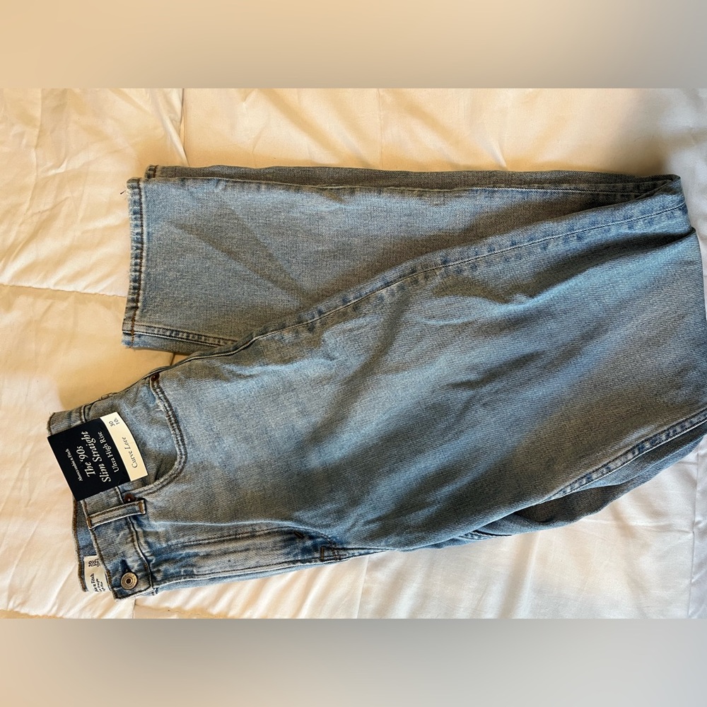 Abercrombie Curve Love